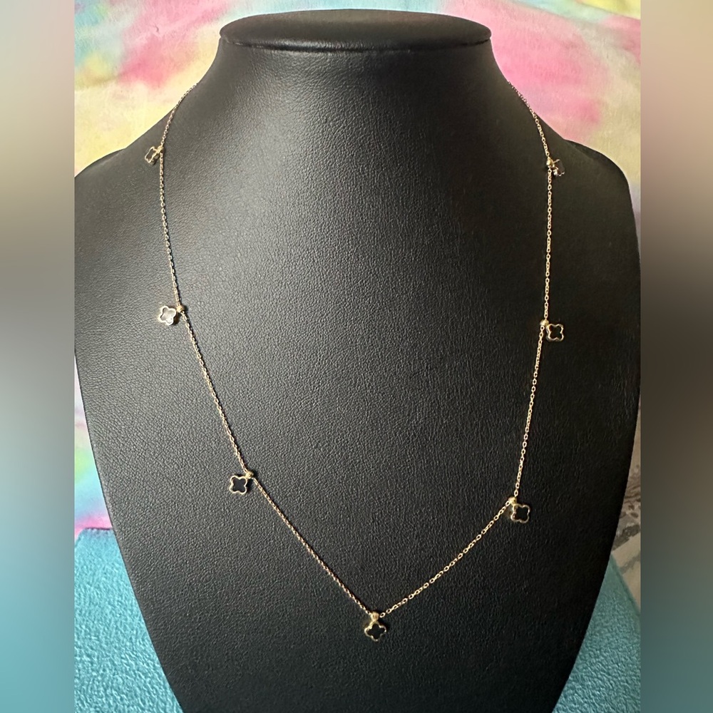 {NEW} 18k Gold Minimalist Necklace with Delicate clover Pendants/charm